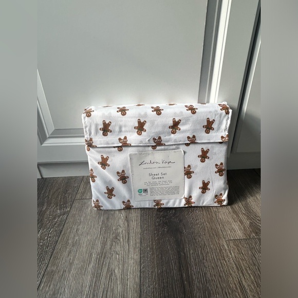 other Bedding London Kaye Gingerbread Sheets Set Queen Poshmark